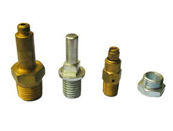 汽车配件生产供应商 探索通用设备及其他配件与附件的关键作用